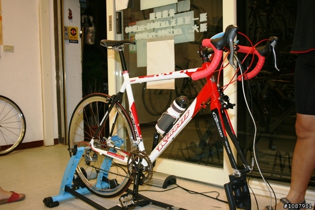 新手進軍公路車~kinesis KR510 組車開箱文(圖多)