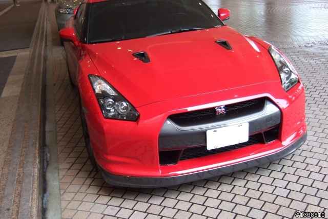 火紅  GTR R35 整個超帥