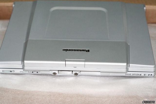 [開箱圖] Panasonic W5 內建 3.5G 上網 (美規) 完成品