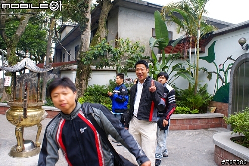 [6/4新增影片]090528四橫一迴乞丐團終極鐵屁股(圖多字少請服用)新增被偷拍的照片