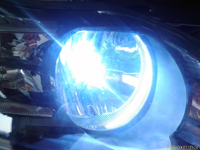 09 Focus TDCi 5D 鹵素反射式頭燈改為HID