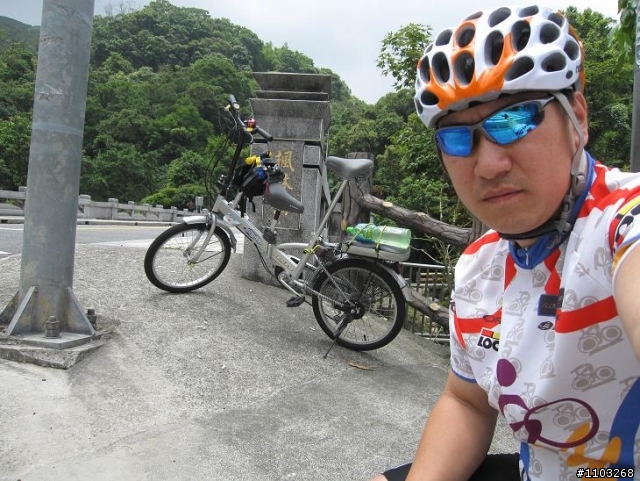 魯肉腳        台灣格楠親子車  風櫃嘴 試騎