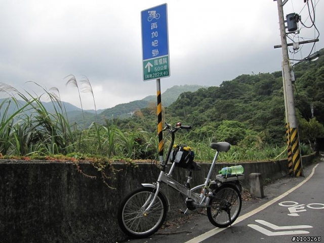 魯肉腳        台灣格楠親子車  風櫃嘴 試騎
