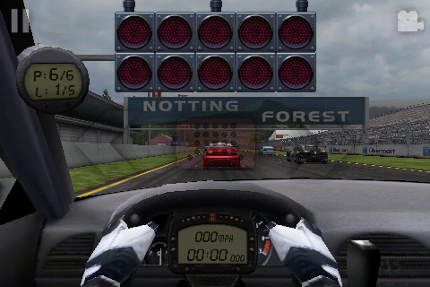 [賽車大作] Real Racing：實感賽車！夢想成為賽車手嗎？Real Racing等你來挑戰！