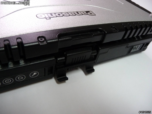 [分享]娘砲閃開，給我真正的Tough ~~Panasonic TOUGHBOOK 偽開箱文