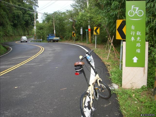 苗栗明德水庫環湖 , 外加水舞煙火秀