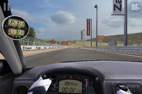 [賽車大作] Real Racing：實感賽車！夢想成為賽車手嗎？Real Racing等你來挑戰！