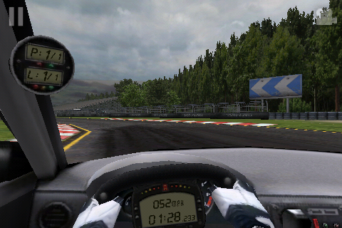 [賽車大作] Real Racing：實感賽車！夢想成為賽車手嗎？Real Racing等你來挑戰！