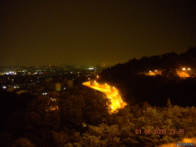 北縣最佳夜騎賞景之一~泰山鄉公園路賞台北101夜景