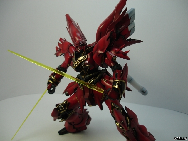 [分享]Gundam UC 紅色彗星再降臨!!