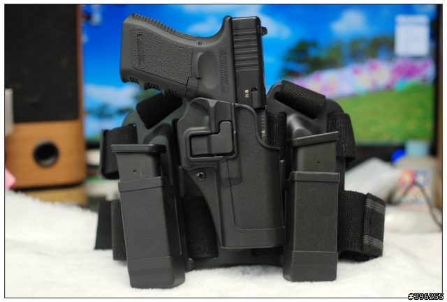 [真品]BLACKHAWK C.Q.C腿掛+快拔槍套+硬式彈夾套(開箱)