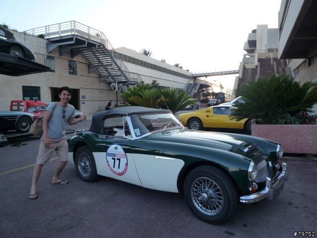 一堆古董車（！？）的照片