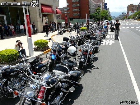 HARLEY 美式重型機車嘉義街頭遊行大隊(圖有點多)