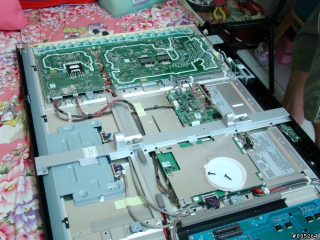 [詳細解剖文]JVC LT-42WX70高畫質專業Adobe色域顯色液晶顯示器