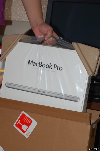 ADC 方案：MacBook Pro 17"入手 （開箱分享）（圖多！）