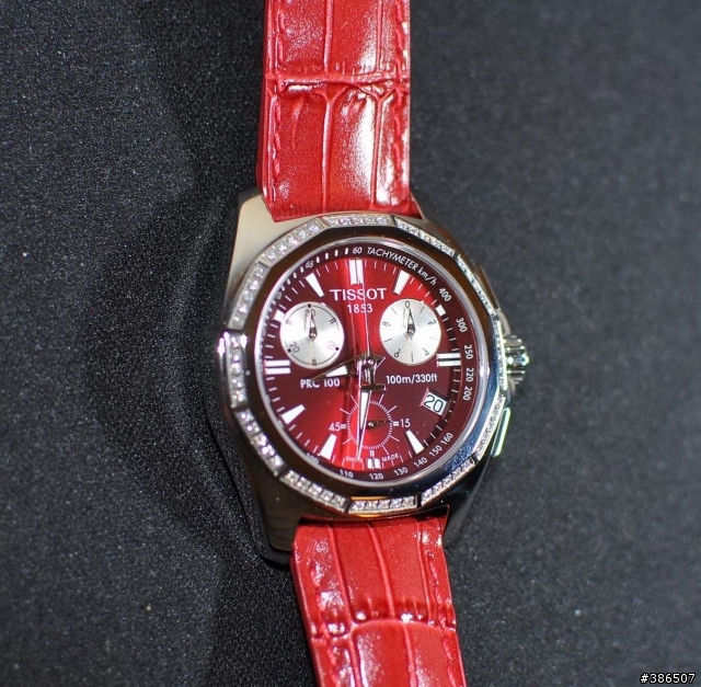 [開箱] TISSOT PRC100 極速三眼真鑽皮帶腕錶(紅)