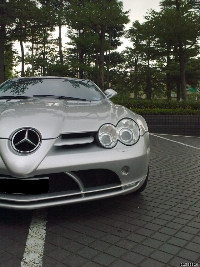 一次三台 卡雷拉   SLR R35  到君悅喝咖啡