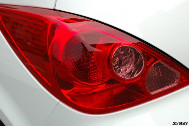 Tiida 1.8 5D 開箱照