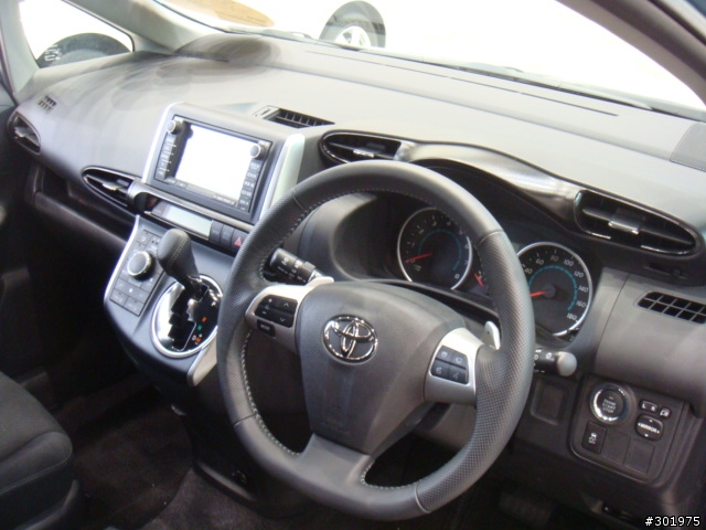 2010年式新WISH開箱