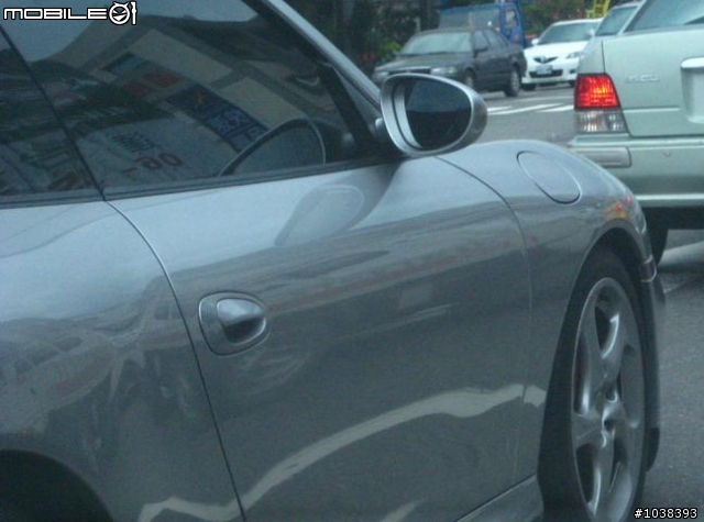 [分享照片] 保時捷911-carrera-4s