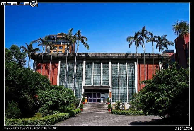 對面N家的大樓蓋的辛苦，那咱們C家也努力一下吧！ -- Tamron 18-270mm VC for canon