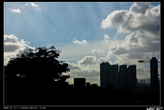 G1+14-45 - 香港，颱風降臨前夕的天和雲