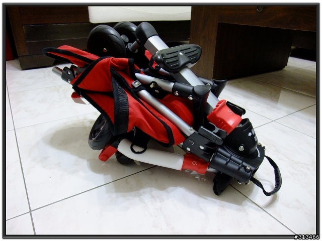 [開箱]小紅跑車-SYNCON A-KIDS 新銳摺疊三輪車