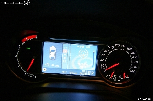 從Mondeo TDCI 儀表 看誠意  觀察了 一下 各車的儀表