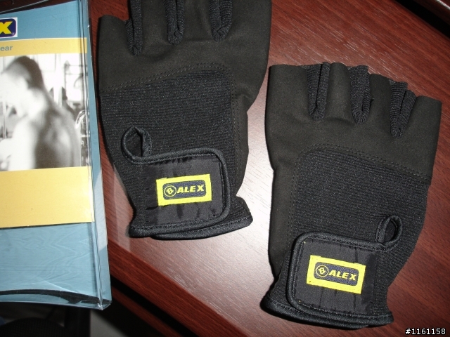 超級不專業開箱文  -  ALEX 專業多功能手套 !?
