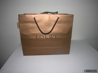 遲來的開箱文,LOEWE球鞋
