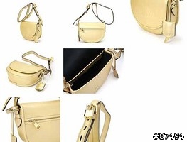[問]loewe包包達人們請進,有關該牌側背包疑問...