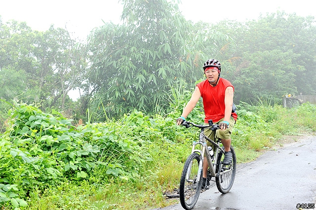 《一路南北騎 - 第十一集》 23085 台南山路的雨天挑戰