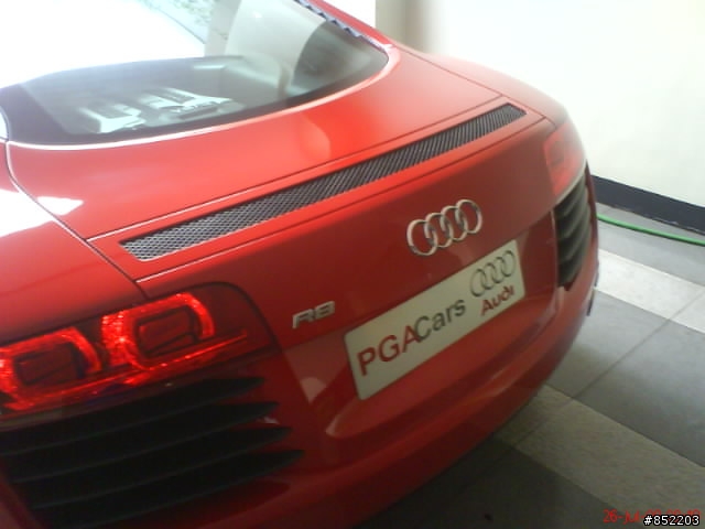 老爸菲律賓朋友的新車-火紅色的Audi R8