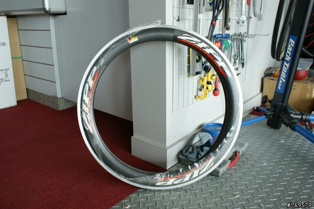 ZIPP 404 手編輪