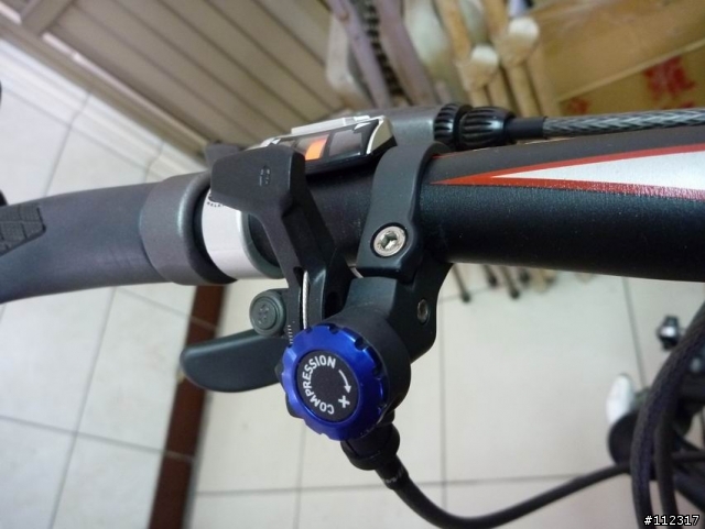 『請教』ROCKSHOX SID Poploc Adjust線控組的一些疑問。
