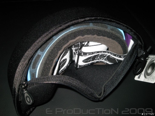 Oakley Custom - 雪鏡 (多圖)