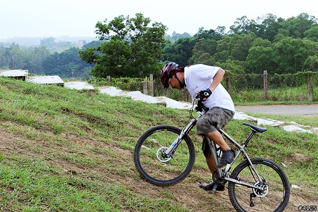 《一路南北騎 - 第十一集》重溫 OFFROAD 的刺激體驗‧木架山訓練場