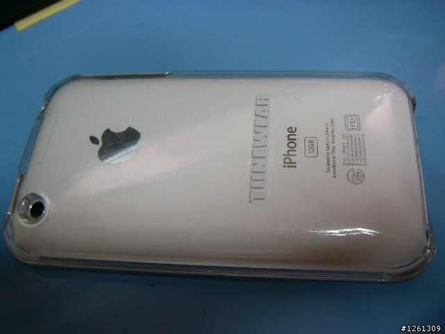 [分享] IPHONE 3G/3GS 日本 TUNEWEAR 硬殼 前面有薄膜的 保護殼