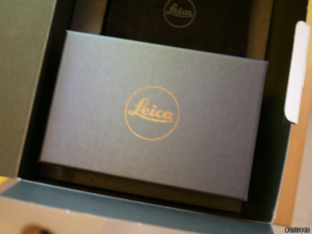 老婆相中的傻瓜相機-LEICA CM