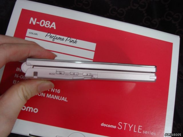 大小姐docomo 13.9mm超薄 N-08A Pink