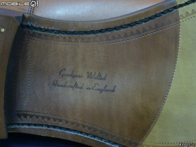 男人不欠缺的一雙好皮鞋....john lobb 7/22新增loake 皮鞋
