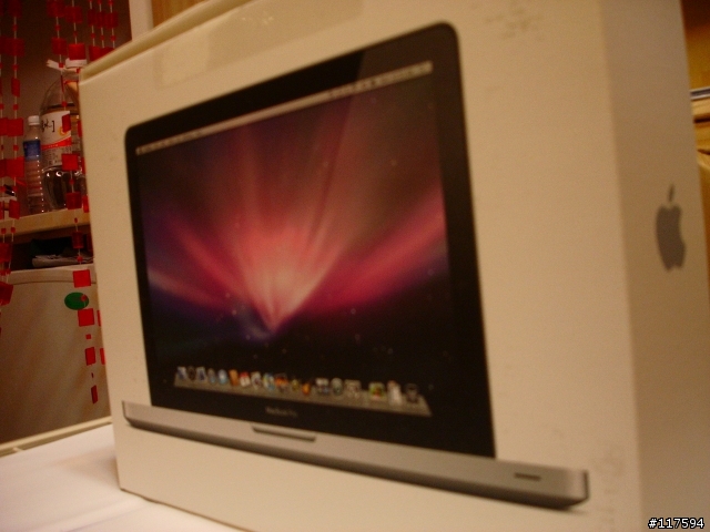 NEW Macbook pro 13.3" 簡易開箱 (圖多傷眼)