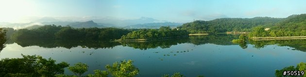 清晨的仙境--峨眉湖 __ C901