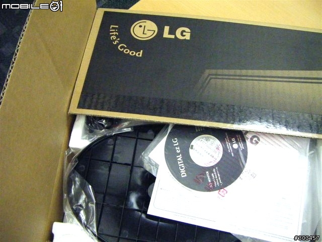 [正妹] LG 開箱文  W2261VP-PFV 美型系列液晶螢幕