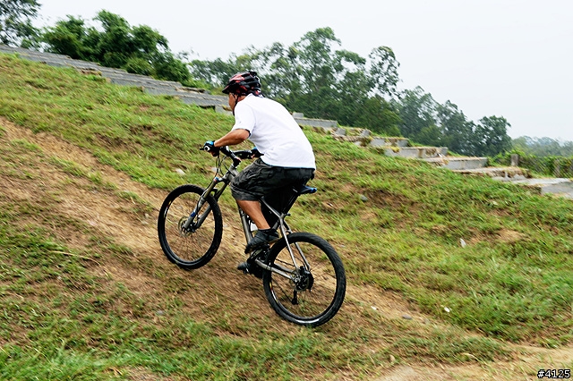 《一路南北騎 - 第十一集》重溫 OFFROAD 的刺激體驗‧木架山訓練場