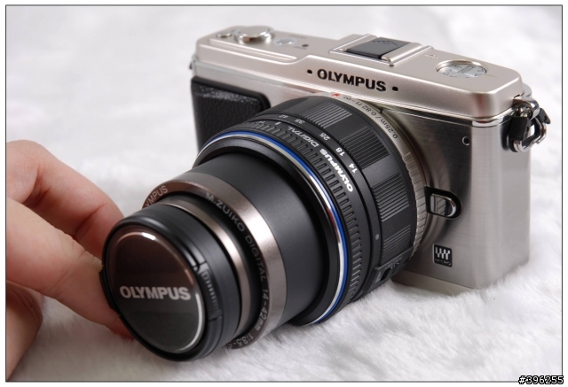 [開箱]家族新成員E-P1(1機2鏡)+Olympus ED50-200mm F2.8-F3.5 SWD(小小砲管)+FL-14機頂閃燈+MMF-1轉接環