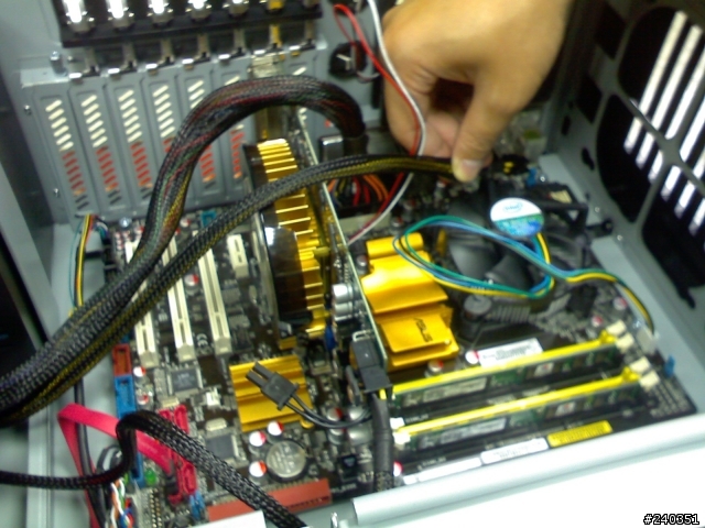 最近入手了 Lancool  pc-k58   這咖機殼...但是...有個問題想請教....