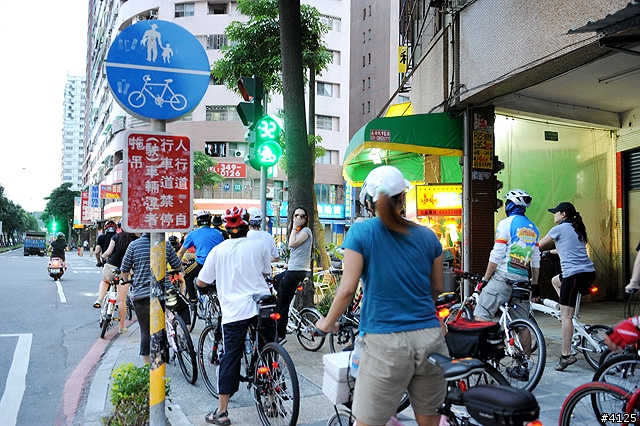 《一路南北騎 - 第八集》光夜團 - 一路南北騎史上車友最多的約騎團