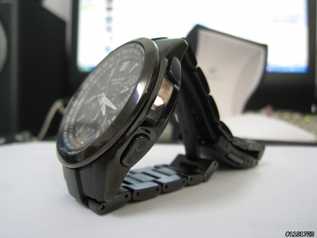 開箱文=> CASIO OCW-M700