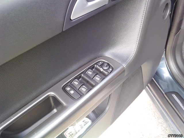 補圖來也~~分享Volvo V50 D5 R-design使用心得與保養心得~~